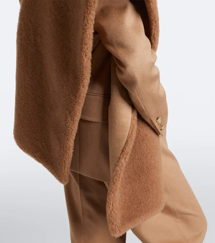 Max Mara Camel hair and silk shawl | Thumbnail 2 Max Mara Camel hair and silk shawl | Thumbnail 2