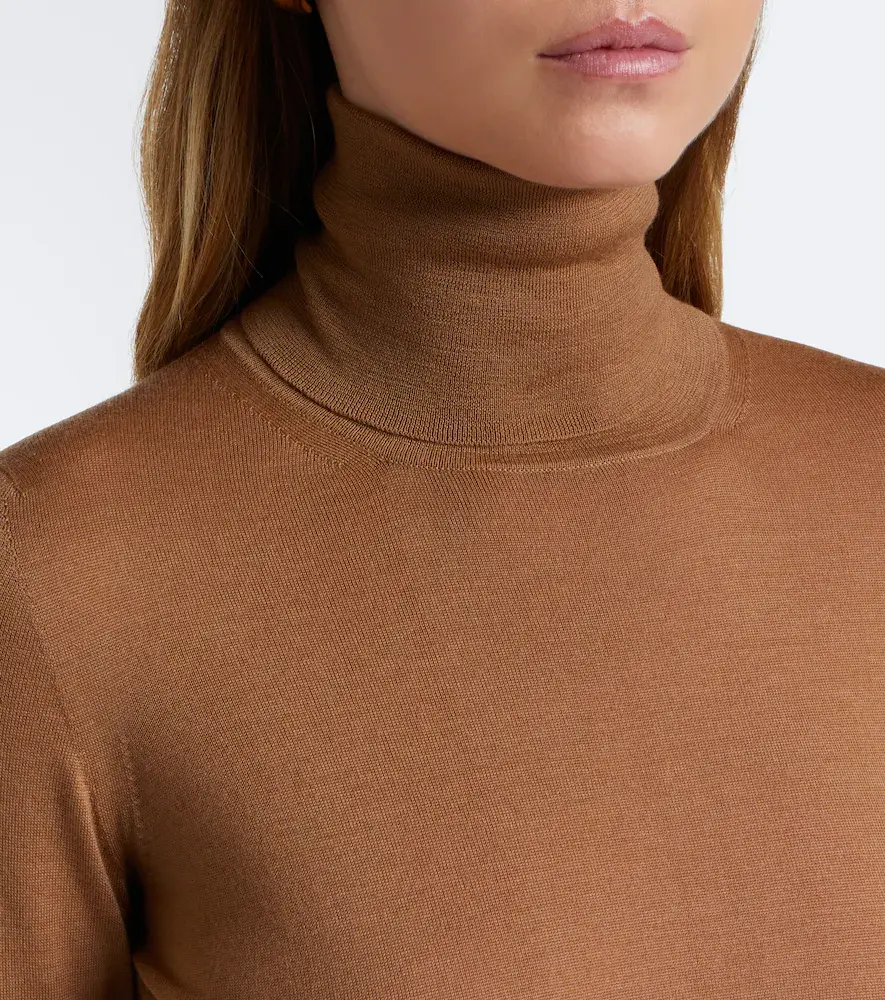 Max Mara Virgin wool turtleneck sweater | Thumbnail 3 Max Mara Virgin wool turtleneck sweater | Thumbnail 3