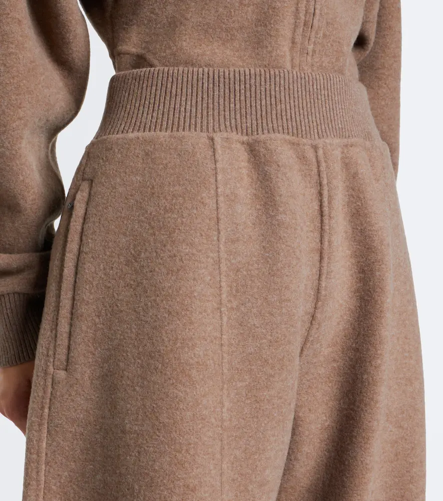 Max Mara Wool and cashmere-blend barrel-leg pants | Thumbnail 4 Max Mara Wool and cashmere-blend barrel-leg pants | Thumbnail 4