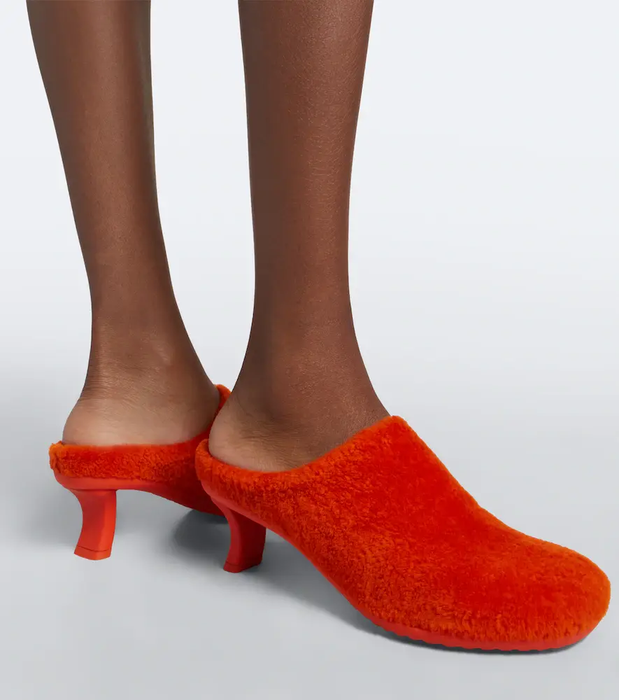 Loewe Dive shearling mules | Thumbnail 6