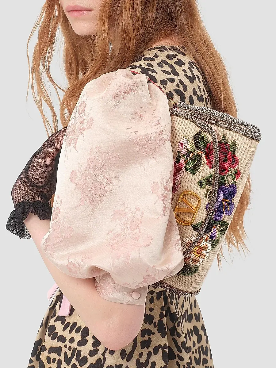 Valentino Women's Vain Soft Embroidered Small Shoulder Bag | Thumbnail 7 Valentino Women's Vain Soft Embroidered Small Shoulder Bag | Thumbnail 7