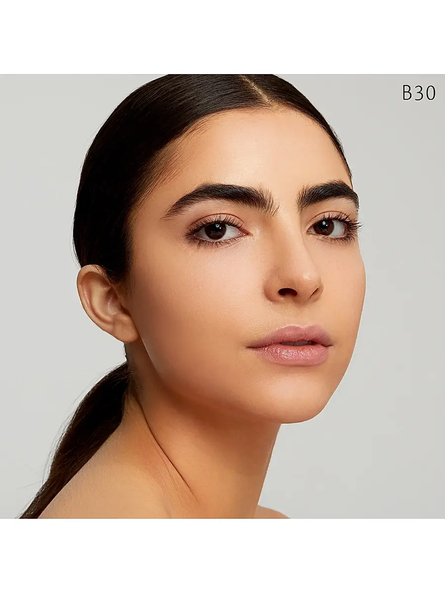 CLÉ DE PEAU BEAUTÉ Women's Radiant Fluid Foundation Natural Broad Spectrum SPF 25 Sunscreen | Thumbnail 3 CLÉ DE PEAU BEAUTÉ Women's Radiant Fluid Foundation Natural Broad Spectrum SPF 25 Sunscreen | Thumbnail 3
