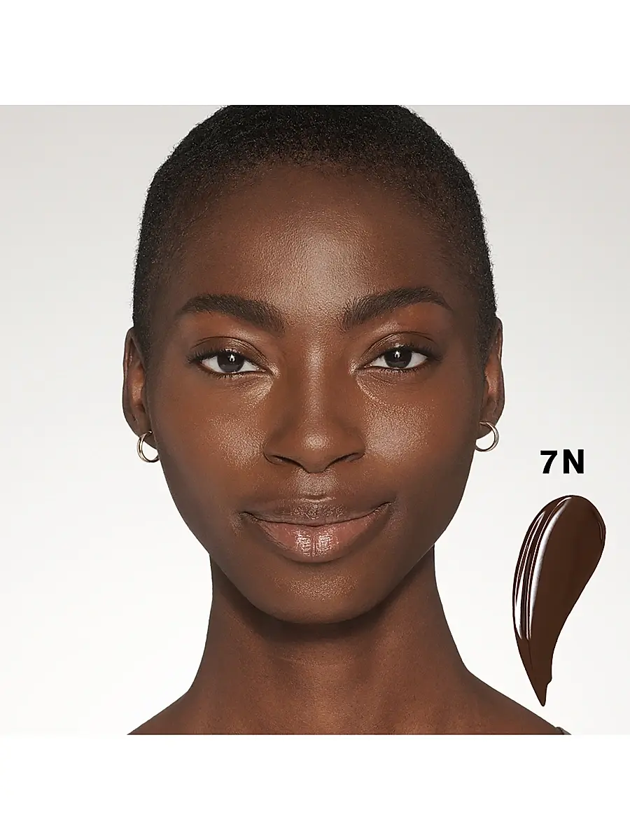 Estée Lauder Women's Futurist Soft Touch Brightening Skincealer Concealer With Vitamin C | Thumbnail 5 Estée Lauder Women's Futurist Soft Touch Brightening Skincealer Concealer With Vitamin C | Thumbnail 5