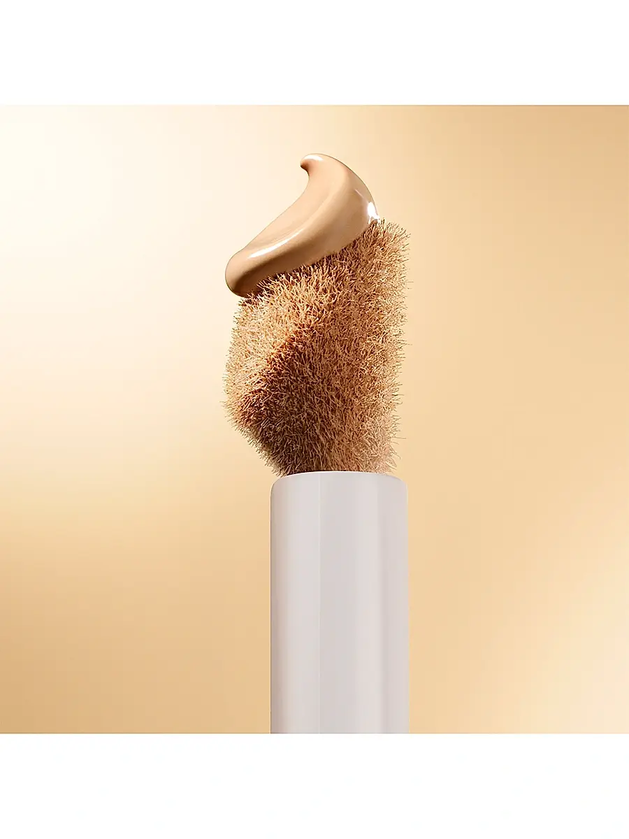 Estée Lauder Women's Futurist Soft Touch Brightening Skincealer Concealer With Vitamin C | Thumbnail 3 Estée Lauder Women's Futurist Soft Touch Brightening Skincealer Concealer With Vitamin C | Thumbnail 3