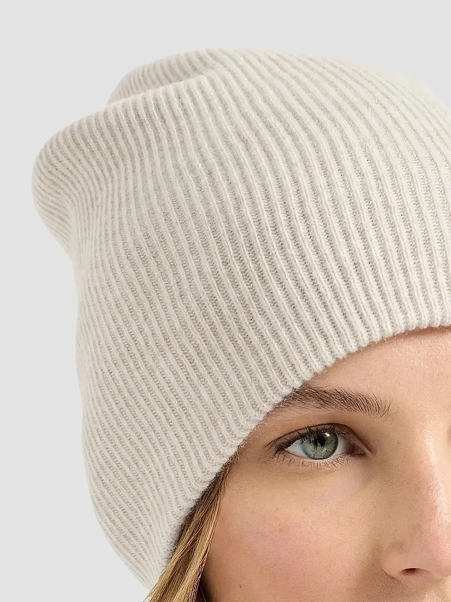 Brunello Cucinelli Women's Cashmere English Rib Knit Beanie | Thumbnail 2 Brunello Cucinelli Women's Cashmere English Rib Knit Beanie | Thumbnail 2
