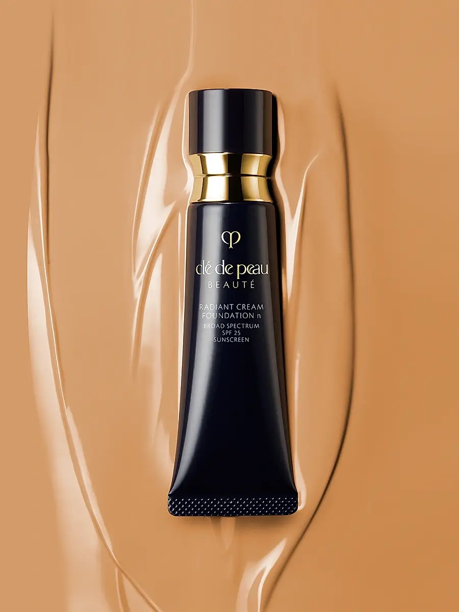 CLÉ DE PEAU BEAUTÉ Women's Radiant Cream Foundation SPF 25 | Thumbnail 7