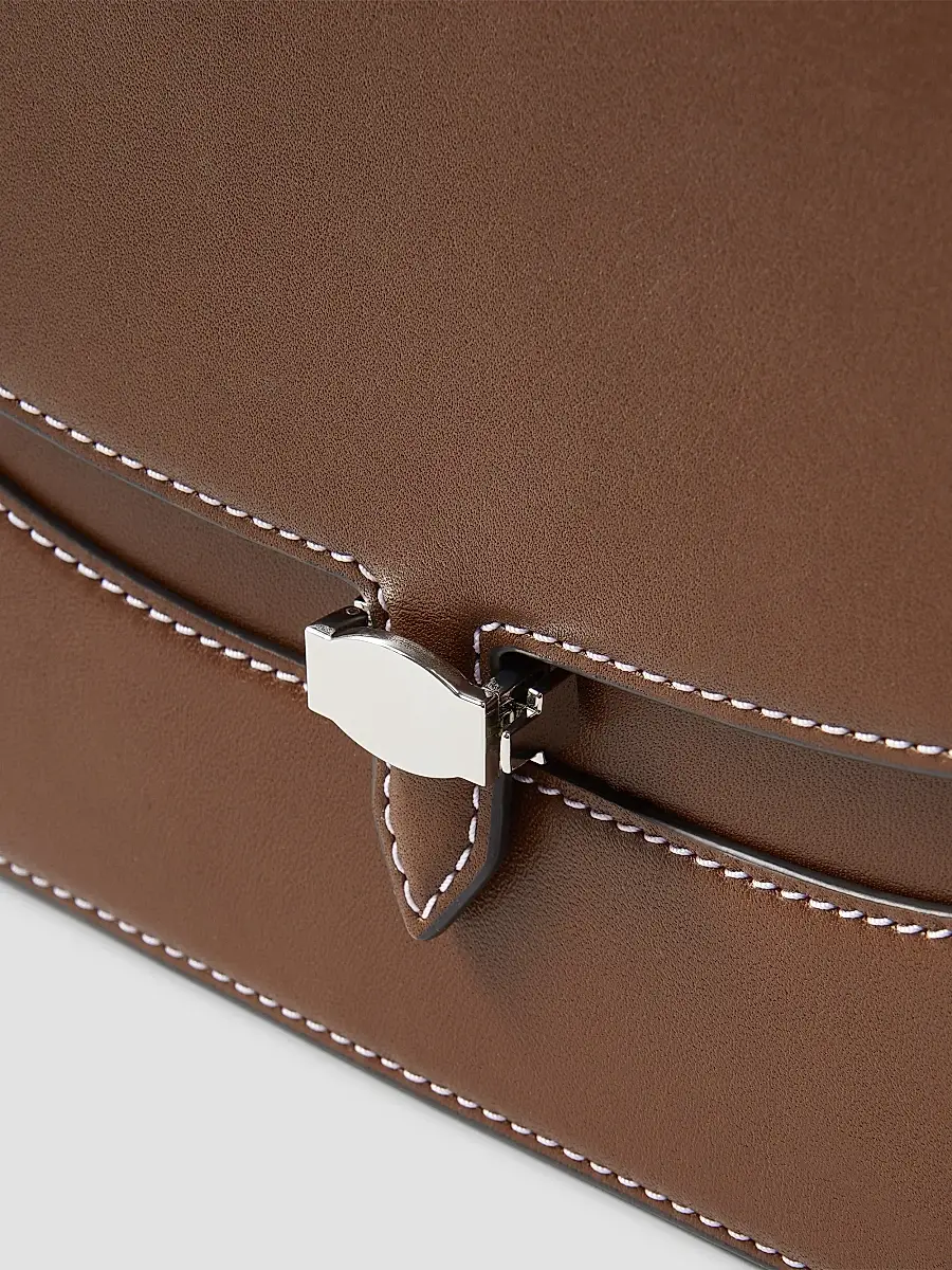 Veronica Beard Women's Dash Leather Saddle Bag | Thumbnail 4 Veronica Beard Women's Dash Leather Saddle Bag | Thumbnail 4