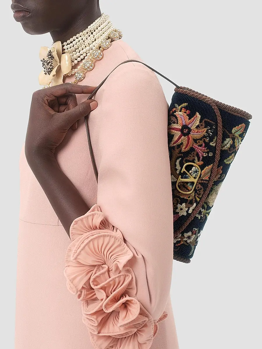 Valentino Women's Vain Soft Embroidered Small Shoulder Bag | Thumbnail 8 Valentino Women's Vain Soft Embroidered Small Shoulder Bag | Thumbnail 8