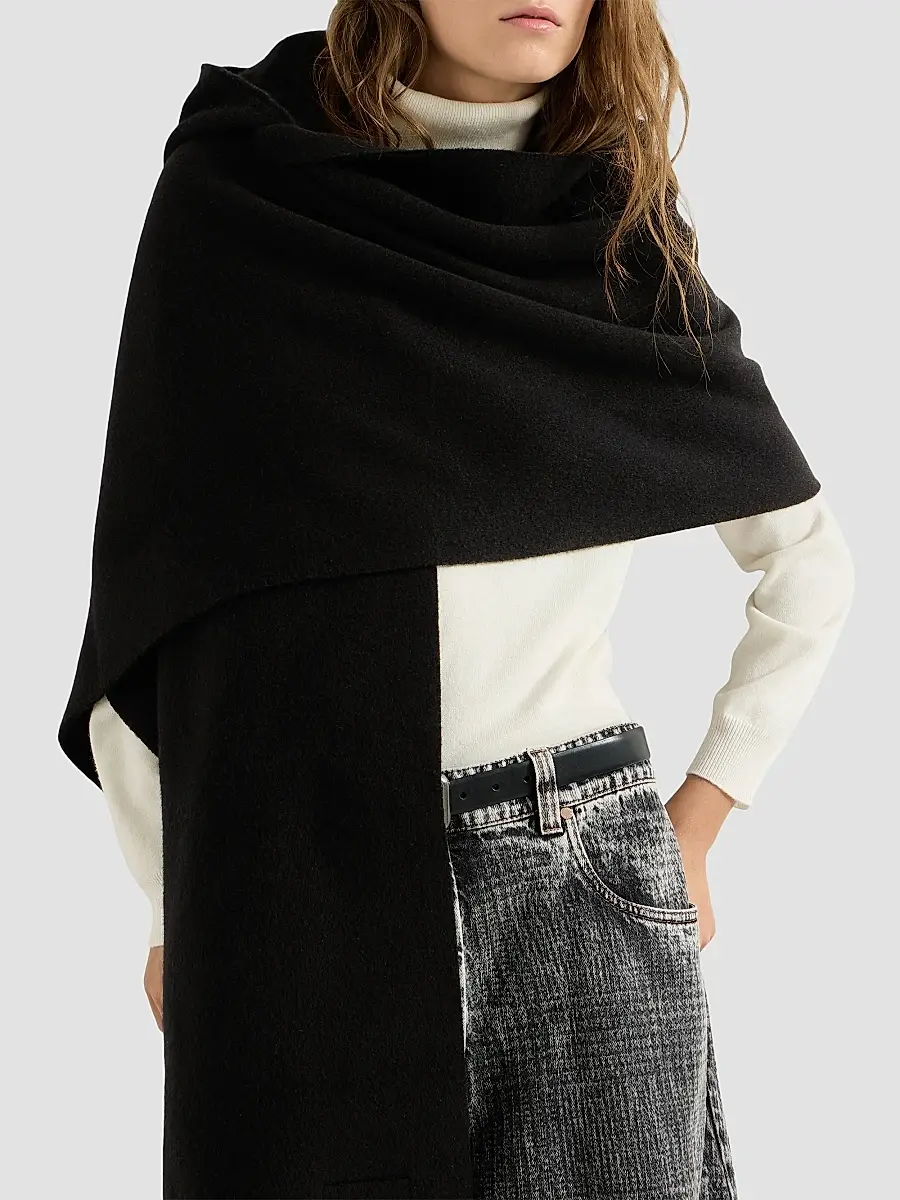 Brunello Cucinelli Women's Hooded Wool and Cashmere Knit Scarf | Thumbnail 5 Brunello Cucinelli Women's Hooded Wool and Cashmere Knit Scarf | Thumbnail 5
