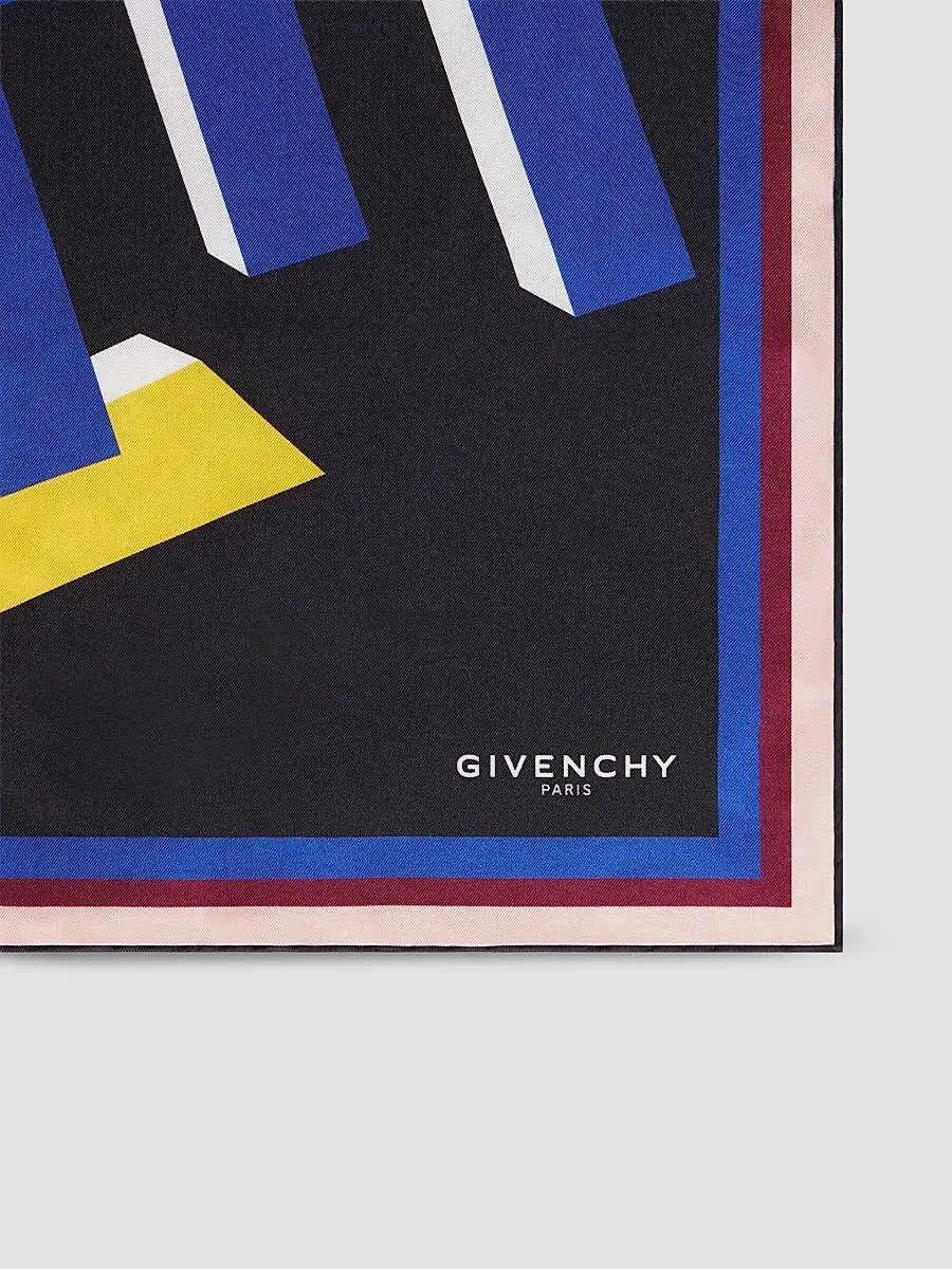 Givenchy Women's Shadow Square in Silk | Thumbnail 2 Givenchy Women's Shadow Square in Silk | Thumbnail 2