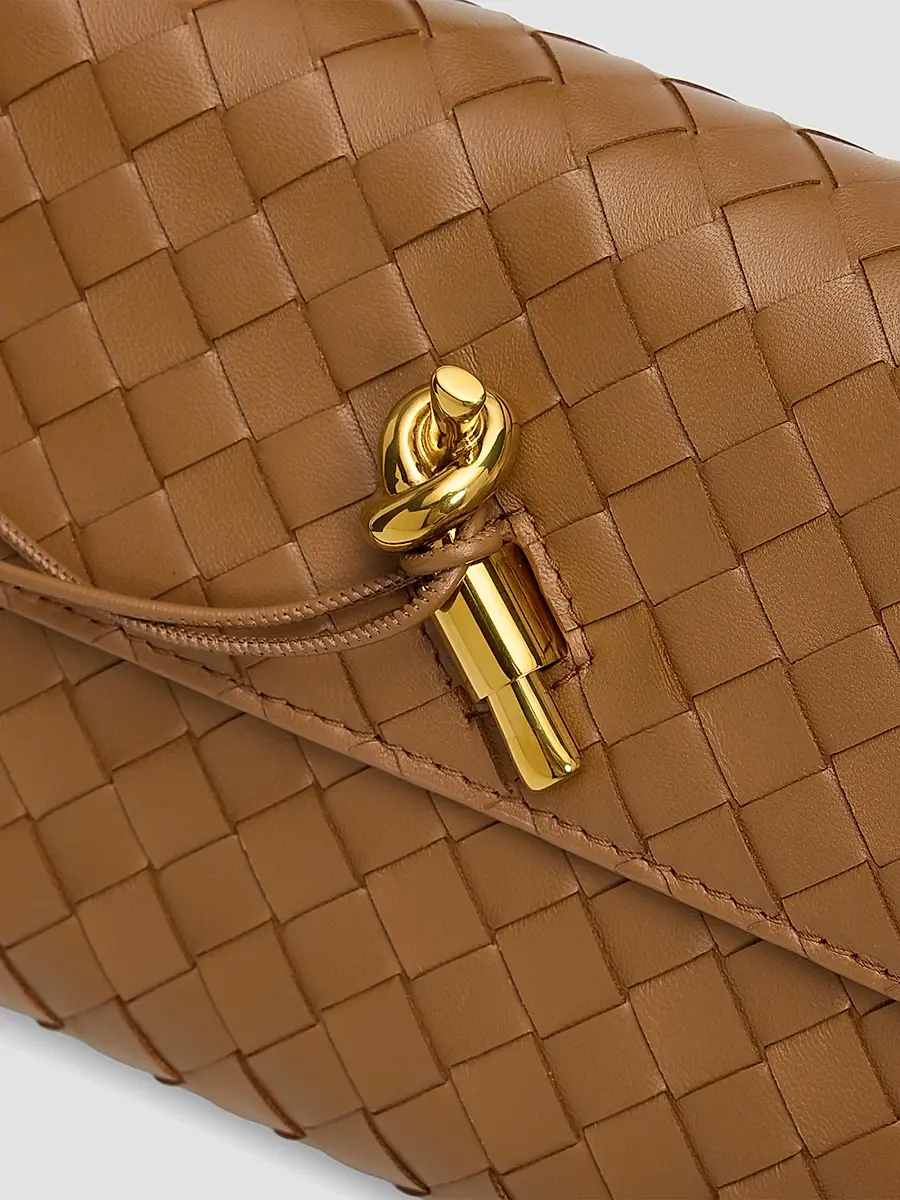 Bottega Veneta Women's Andiamo 25 Leather Clutch | Thumbnail 5
