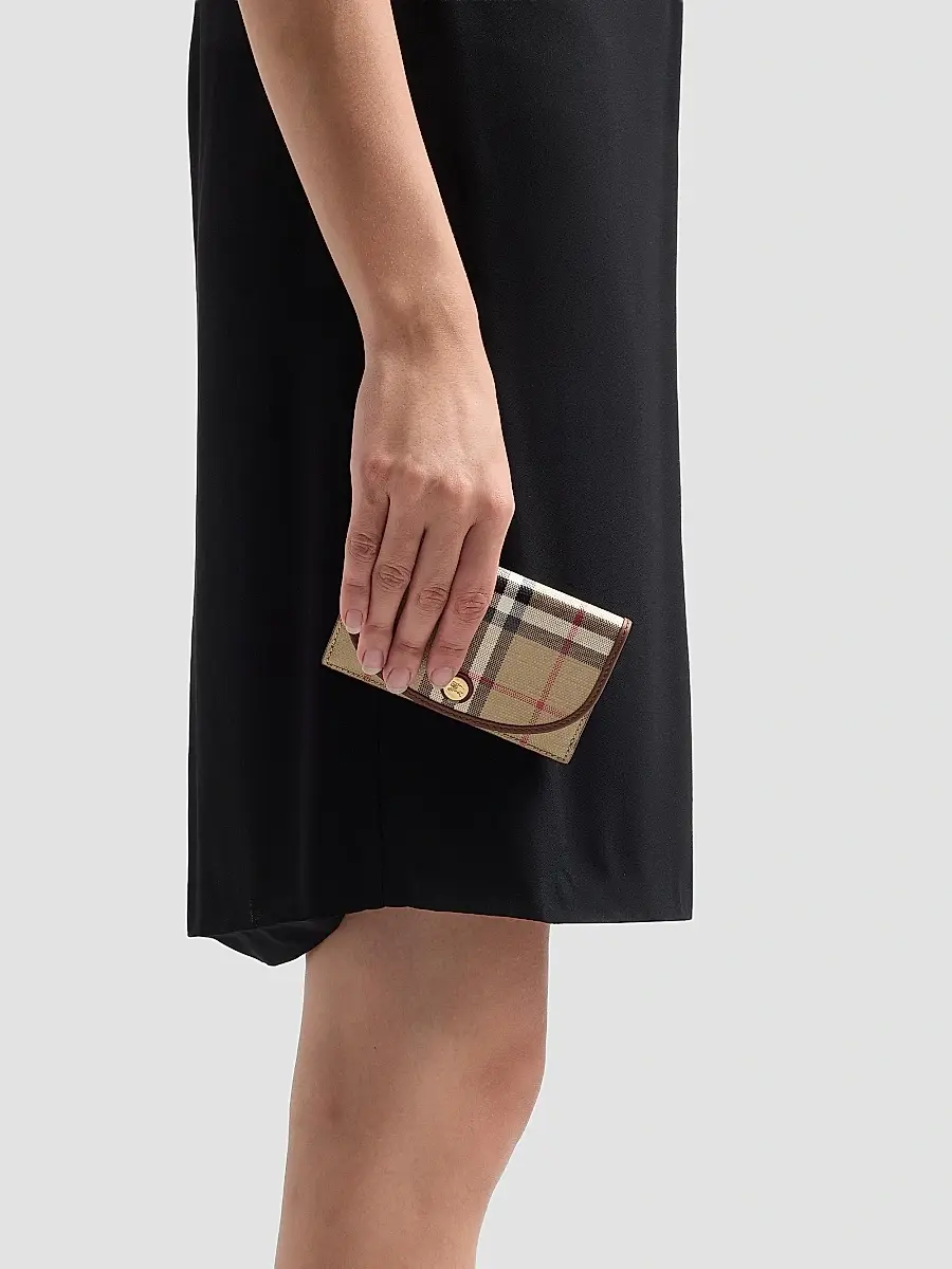 Burberry Women's Flap Card Case Keyring | Thumbnail 4 Burberry Women's Flap Card Case Keyring | Thumbnail 4