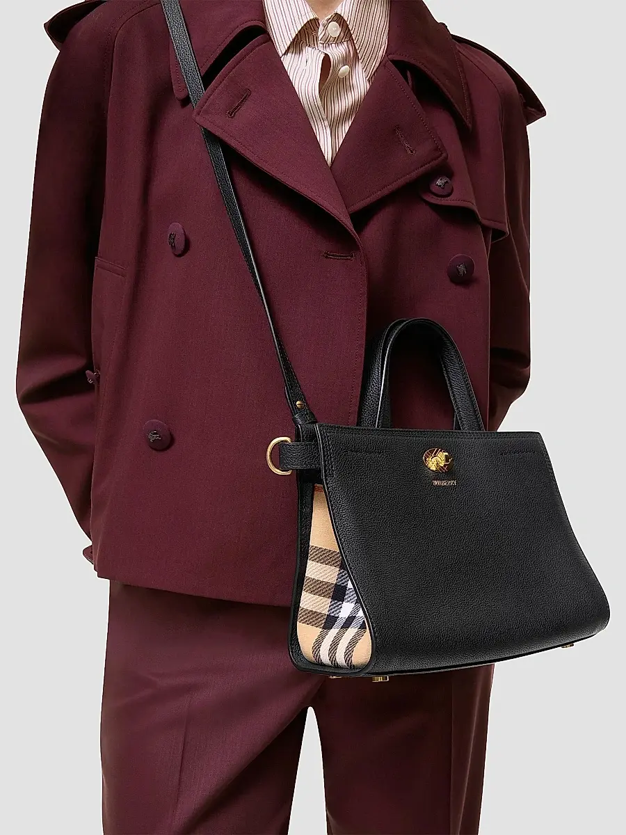 Burberry Women's Cotswolds Check Tote Bag | Thumbnail 3 Burberry Women's Cotswolds Check Tote Bag | Thumbnail 3