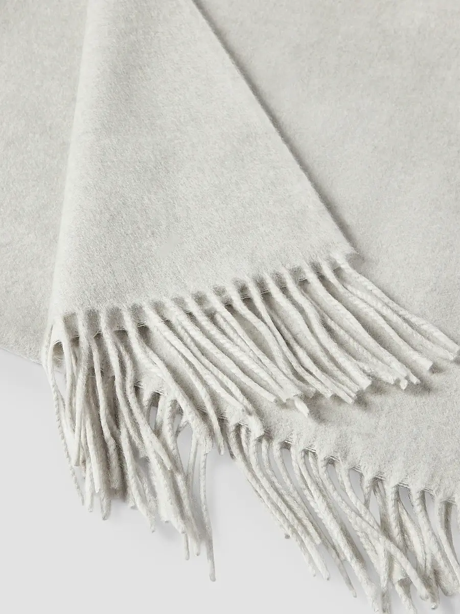 Brunello Cucinelli Women's Cashmere Scarf | Thumbnail 4 Brunello Cucinelli Women's Cashmere Scarf | Thumbnail 4
