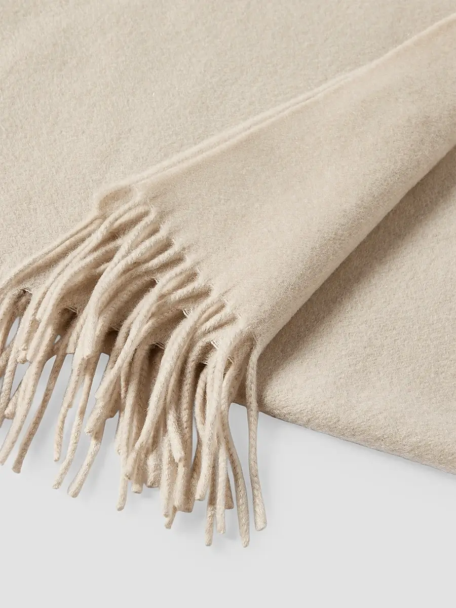 Brunello Cucinelli Women's Cashmere Scarf | Thumbnail 4 Brunello Cucinelli Women's Cashmere Scarf | Thumbnail 4