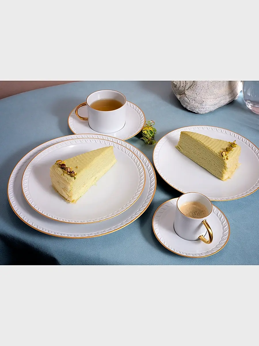 L'Objet Neptune Porcelain & 24K-Gold Dinner Plate | Thumbnail 2