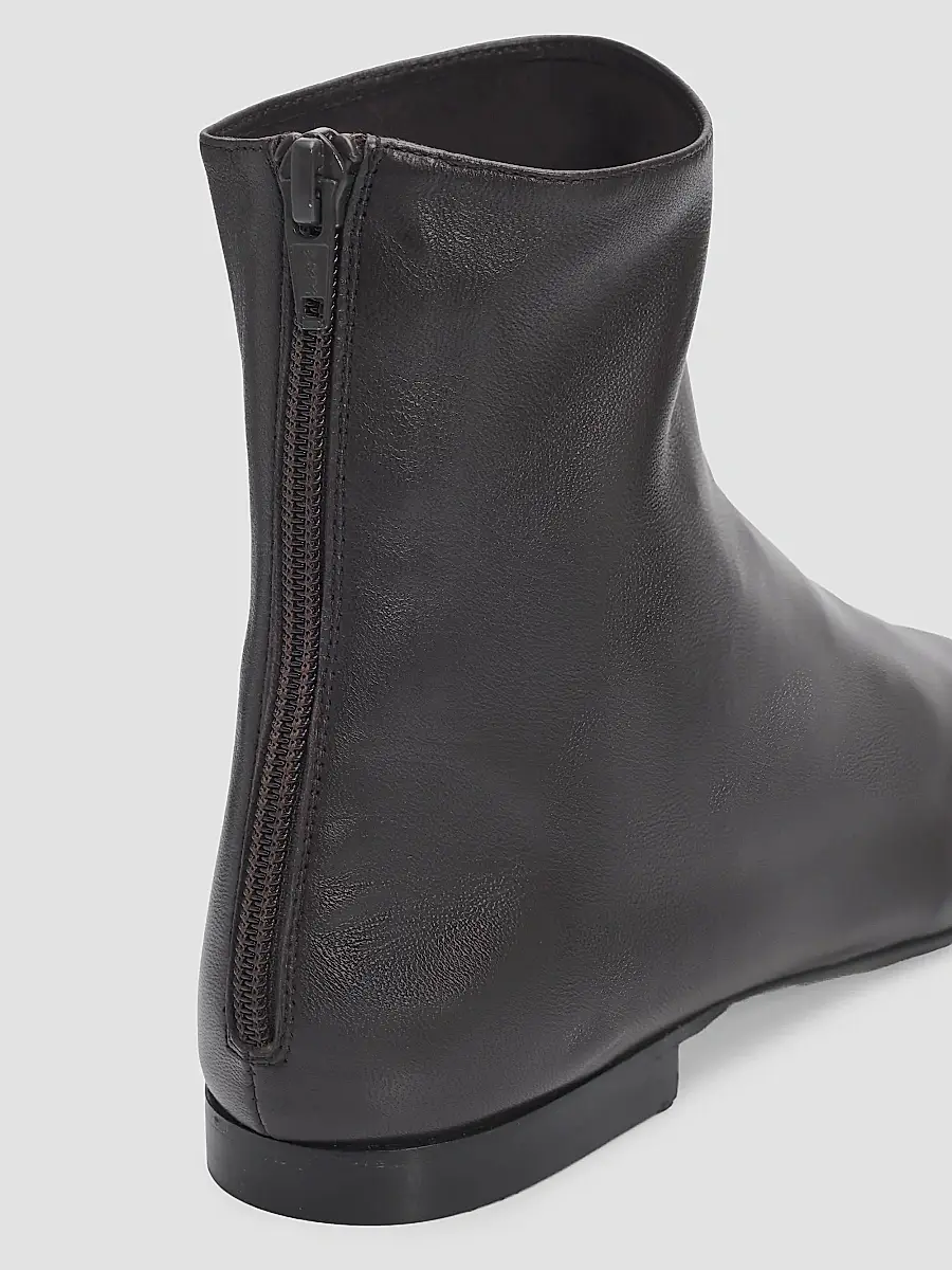 TOTEME Women's Contour Leather Ankle Boots | Thumbnail 5