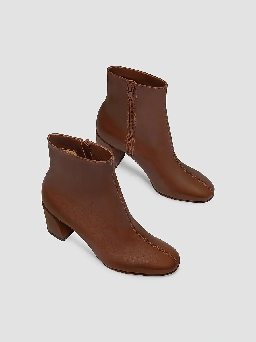 Bernardo Women's Naomi Ankle Boots | Thumbnail 5 Bernardo Women's Naomi Ankle Boots | Thumbnail 5
