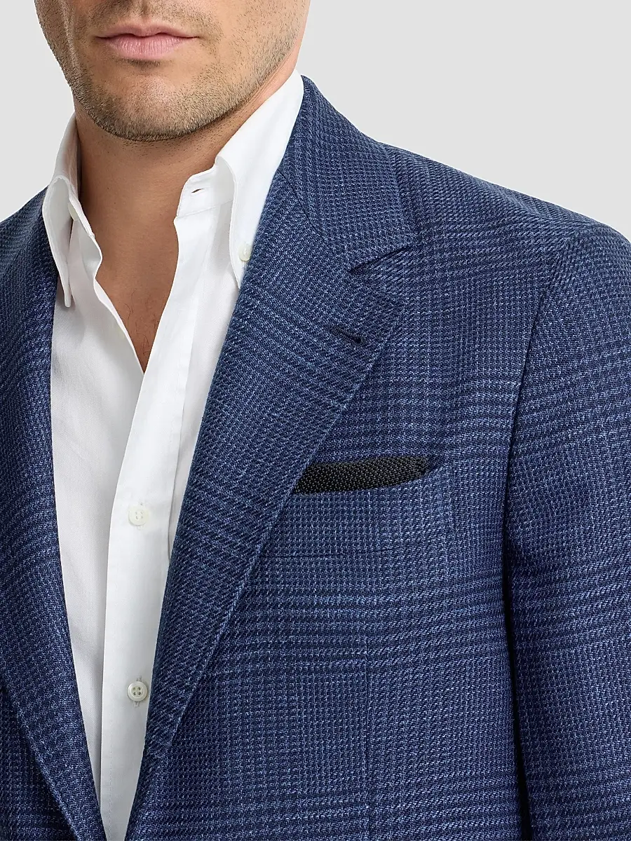 Brunello Cucinelli Men's Silk Knit Pocket Square with Embroidered Logo - Navy Blue | Thumbnail 4 Brunello Cucinelli Men's Silk Knit Pocket Square with Embroidered Logo - Navy Blue | Thumbnail 4
