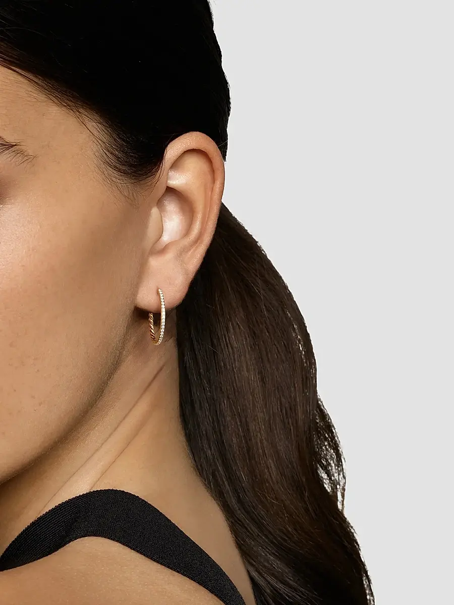 David Yurman Women's Petite Pavé Hoop Earrings in 18K Yellow Gold with Diamonds, 19.3MM - Gold | Thumbnail 2 David Yurman Women's Petite Pavé Hoop Earrings in 18K Yellow Gold with Diamonds, 19.3MM - Gold | Thumbnail 2