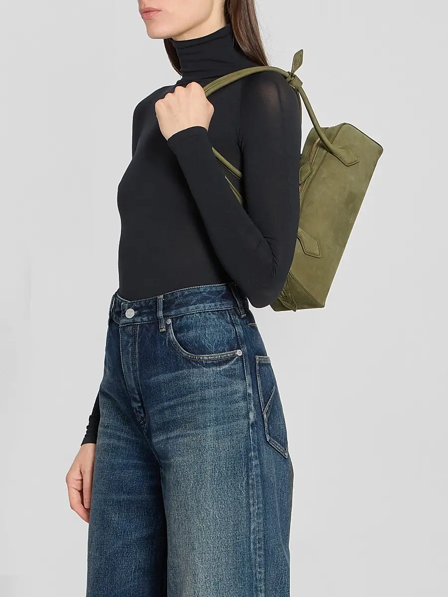 Alaïa Women's Le Teckel Leather Shoulder Bag | Thumbnail 2 Alaïa Women's Le Teckel Leather Shoulder Bag | Thumbnail 2