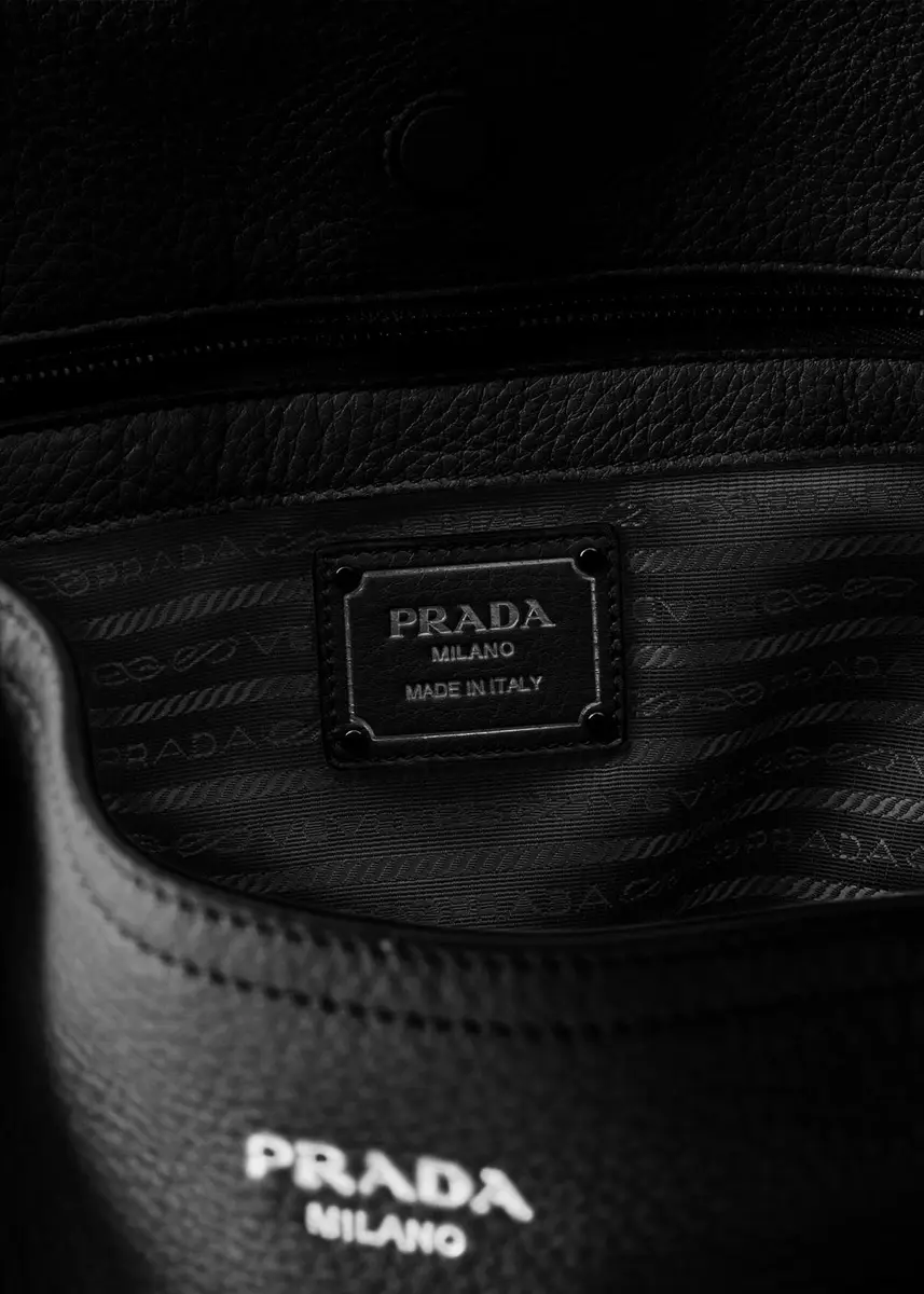 Prada Cervo Large Grain Leather Tote Bag | Thumbnail 3 Prada Cervo Large Grain Leather Tote Bag | Thumbnail 3