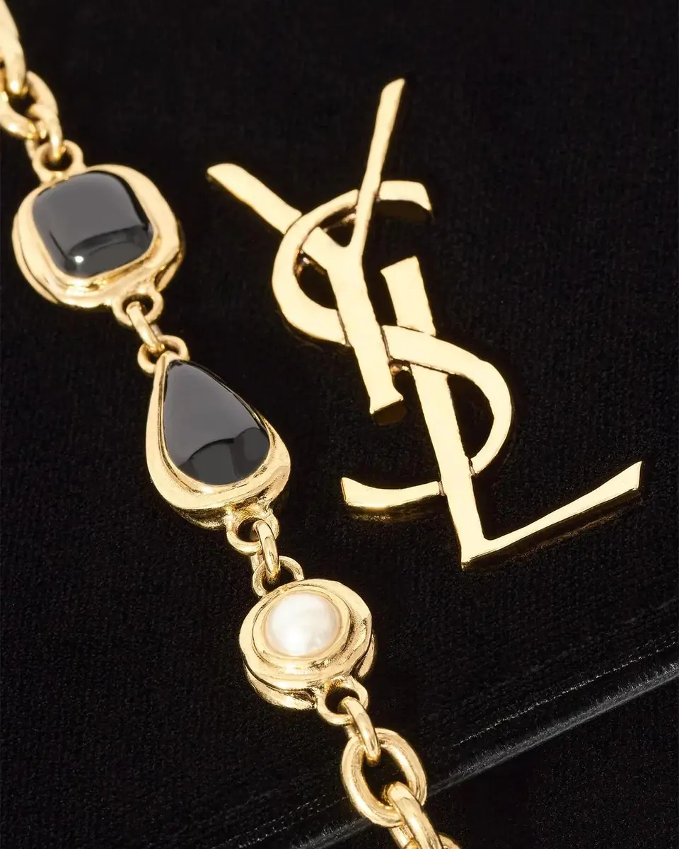 Saint Laurent Kate YSL Velvet Cabochon-Chain Clutch Bag | Thumbnail 6 Saint Laurent Kate YSL Velvet Cabochon-Chain Clutch Bag | Thumbnail 6