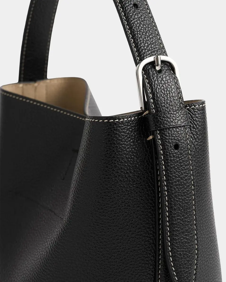 TOTEME Small Belted Grain Leather Tote | Thumbnail 4 TOTEME Small Belted Grain Leather Tote | Thumbnail 4