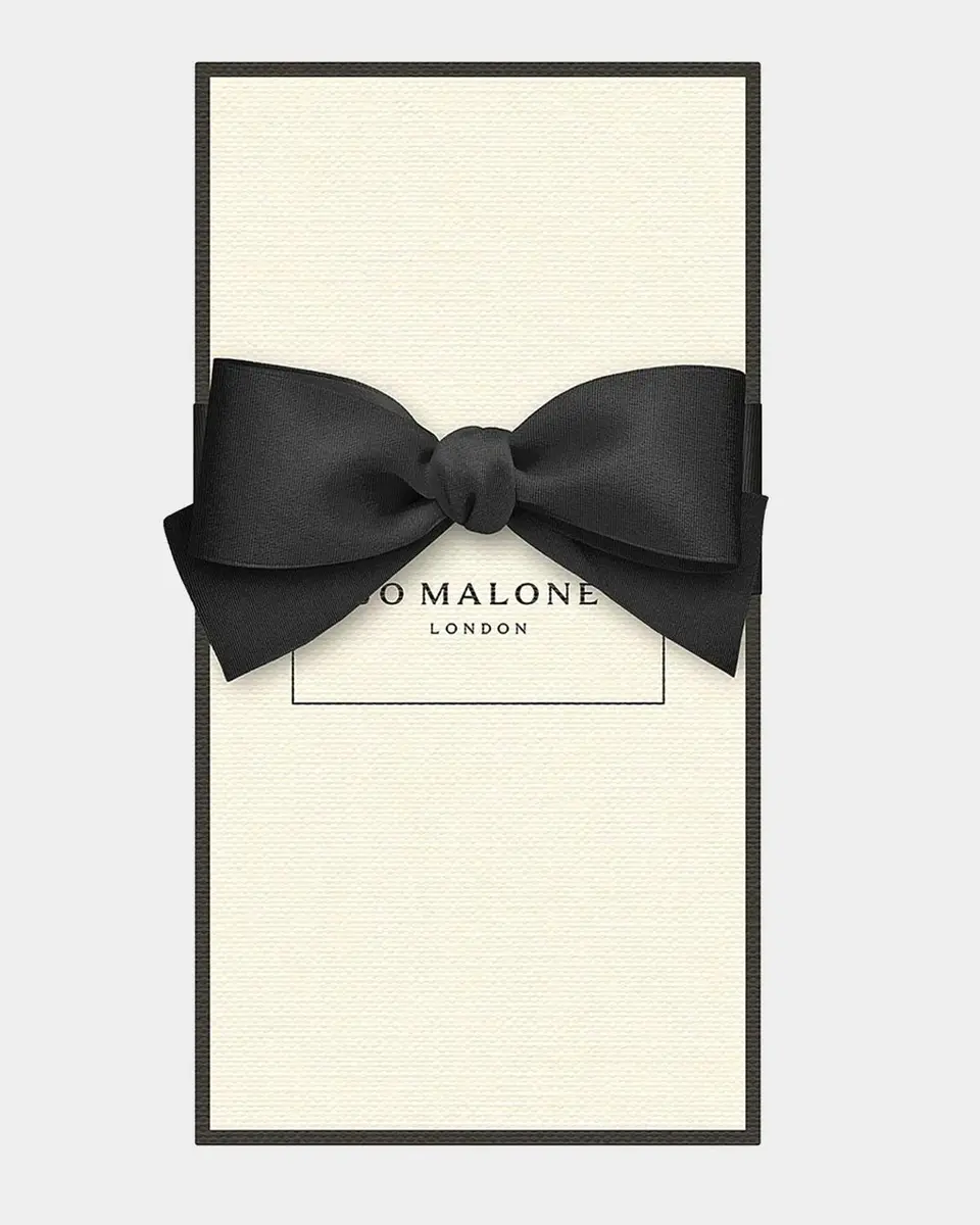 Jo Malone London Wild Bluebell Body & Hand Wash | Thumbnail 3