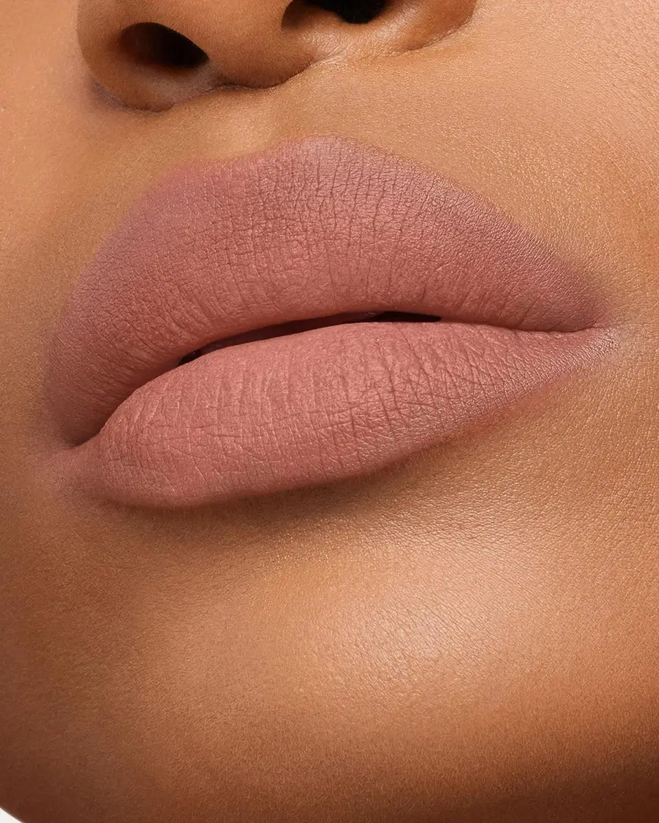 Tom Ford Liquid Lip Color | Thumbnail 4 Tom Ford Liquid Lip Color | Thumbnail 4