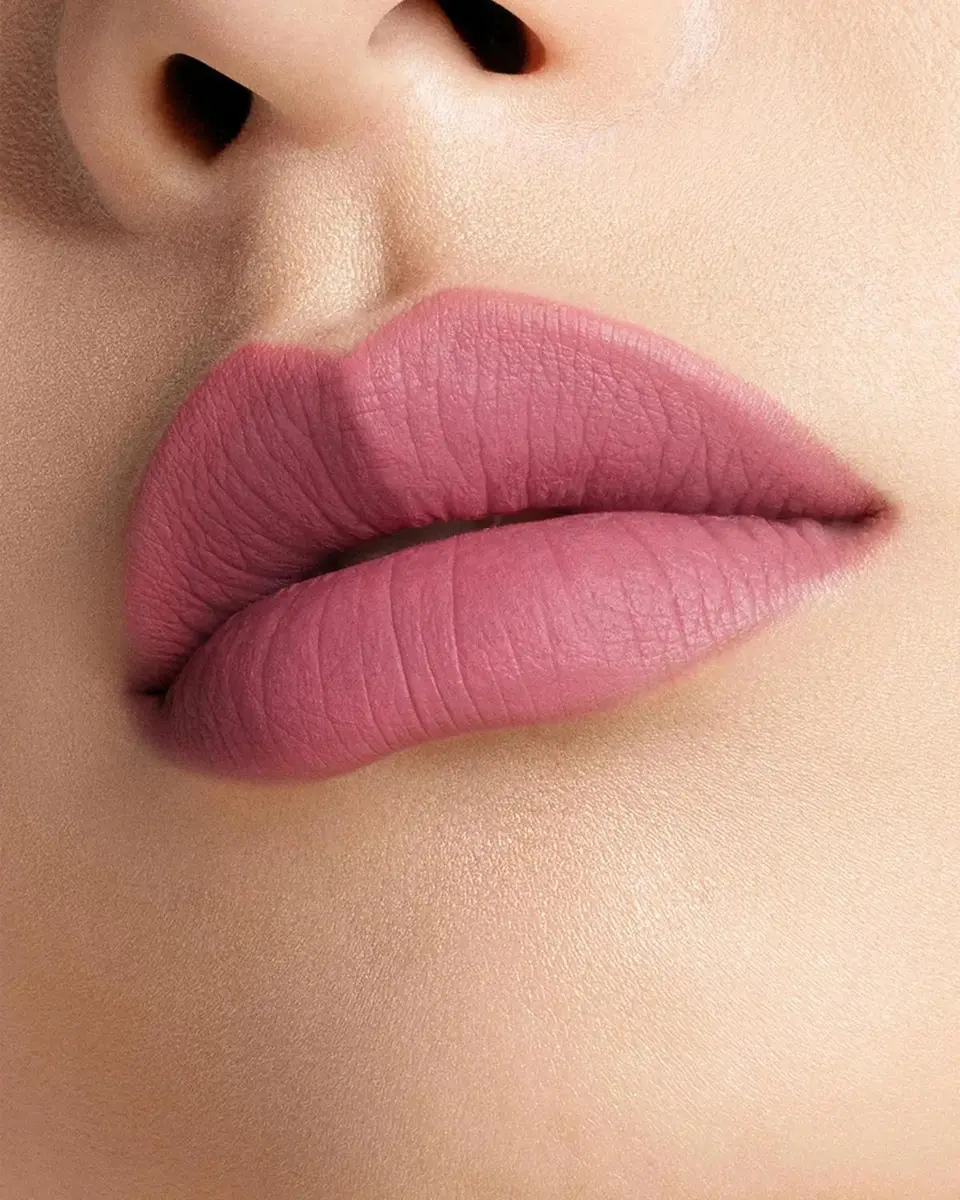 Tom Ford Liquid Lip Color | Thumbnail 2 Tom Ford Liquid Lip Color | Thumbnail 2
