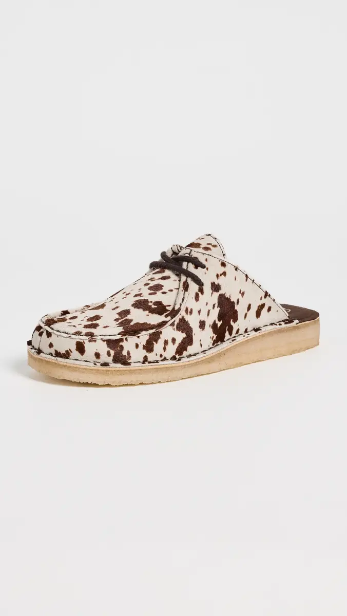 Clarks Desert Nomad Mules | Thumbnail 2 Clarks Desert Nomad Mules | Thumbnail 2