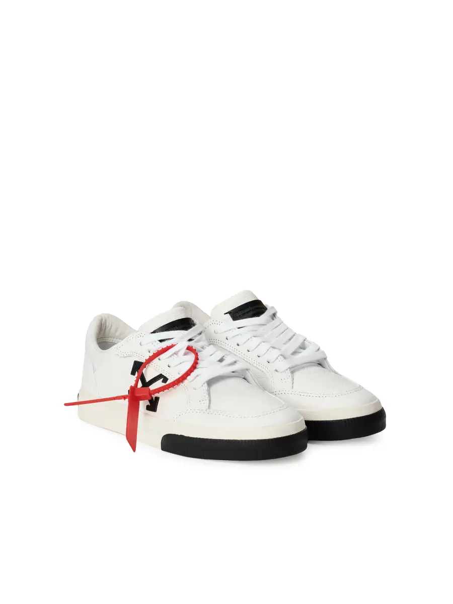 Off-White Vulcanized Low Leather Sneakers | Thumbnail 3