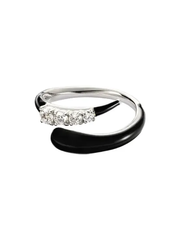 Oui 18kt white gold and enamel ring with diamonds