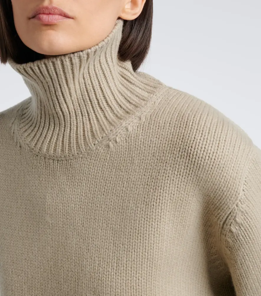 TOTEME Oversized wool turtleneck sweater | Thumbnail 3 TOTEME Oversized wool turtleneck sweater | Thumbnail 3