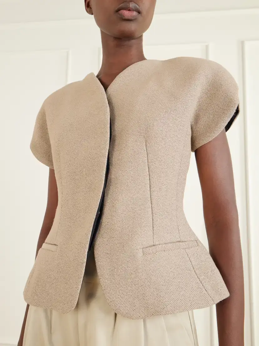 Jacquemus La Veste Oval Wool-blend Blazer | Thumbnail 4 Jacquemus La Veste Oval Wool-blend Blazer | Thumbnail 4