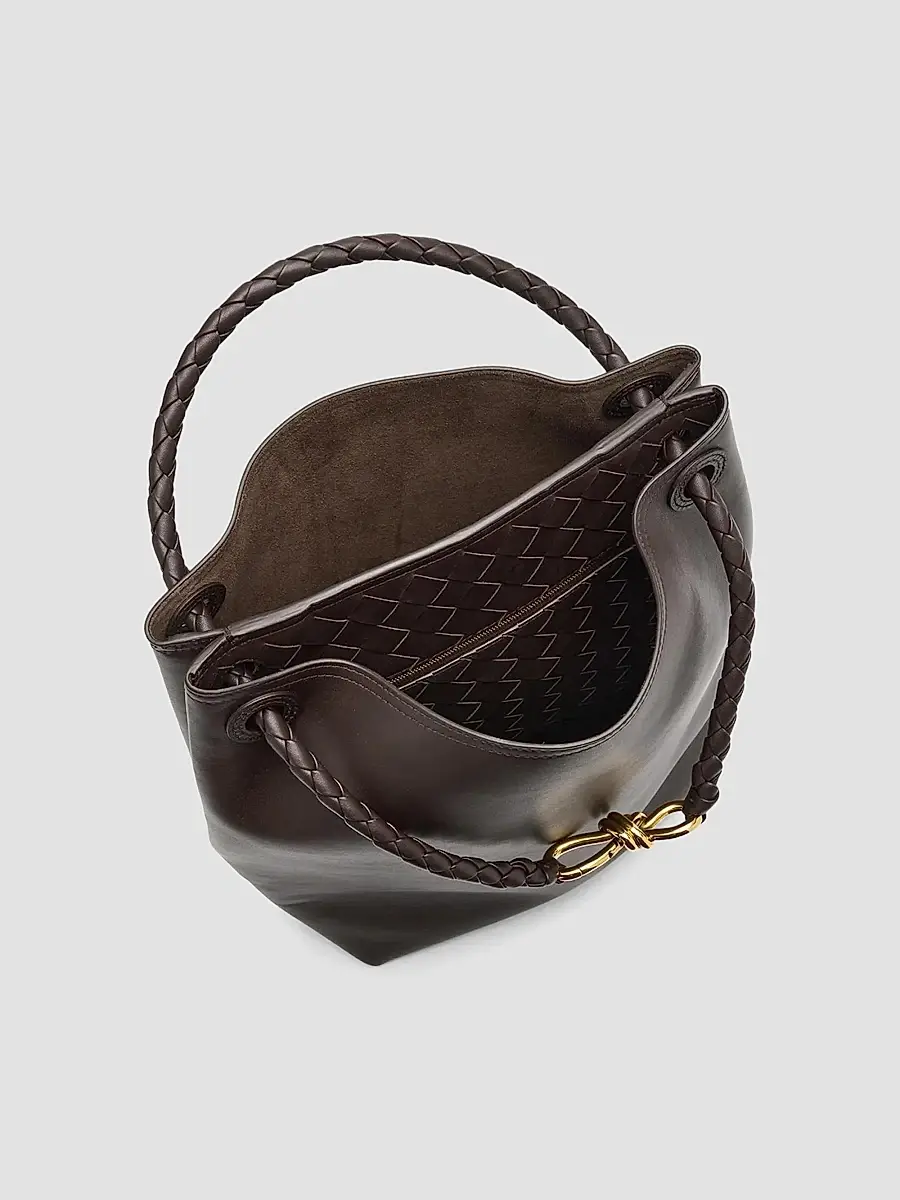 Bottega Veneta Women's Borsa Leather Bucket Bag | Thumbnail 4 Bottega Veneta Women's Borsa Leather Bucket Bag | Thumbnail 4