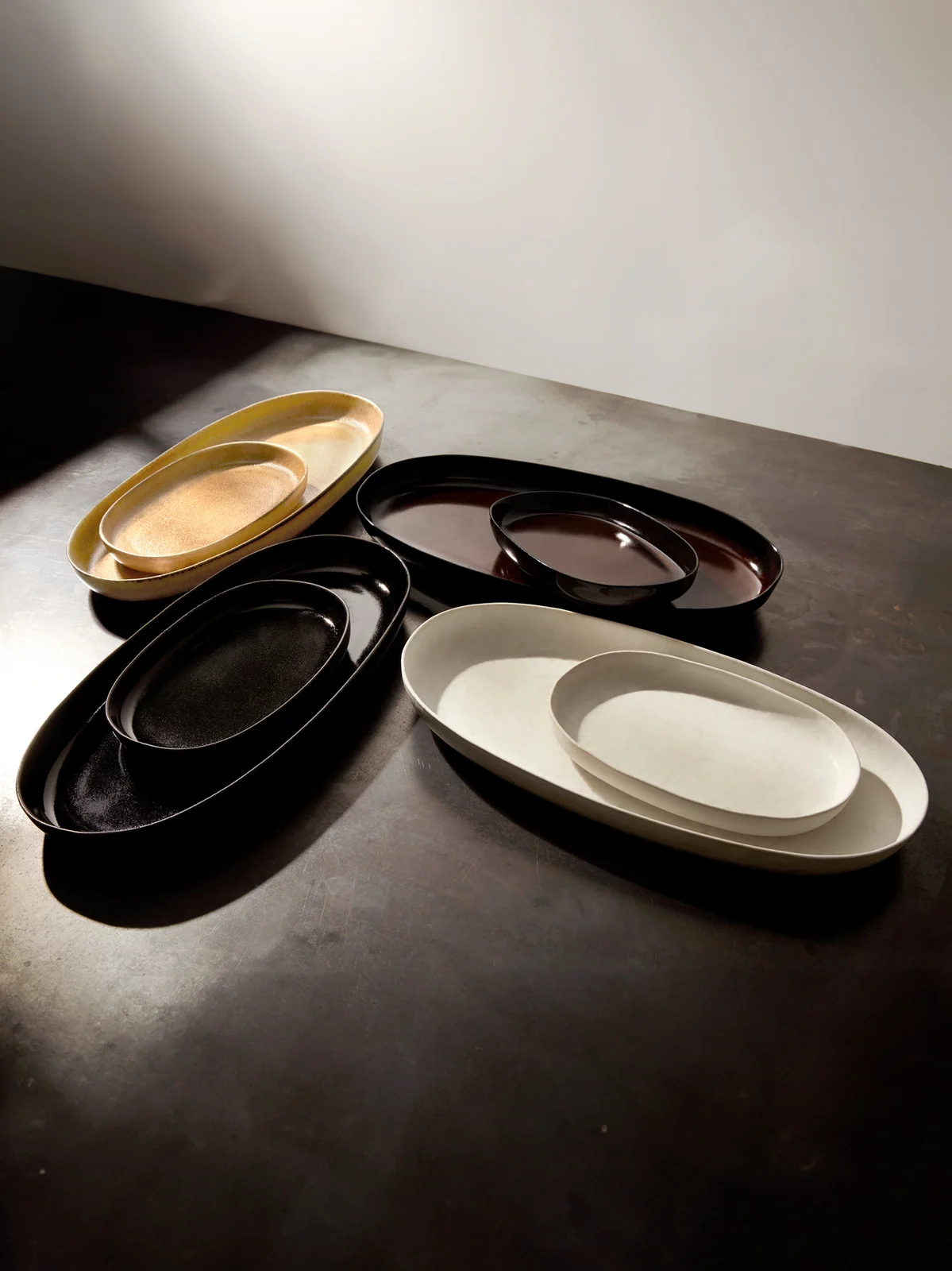 L'Objet Terra Iron Oval Small Platter