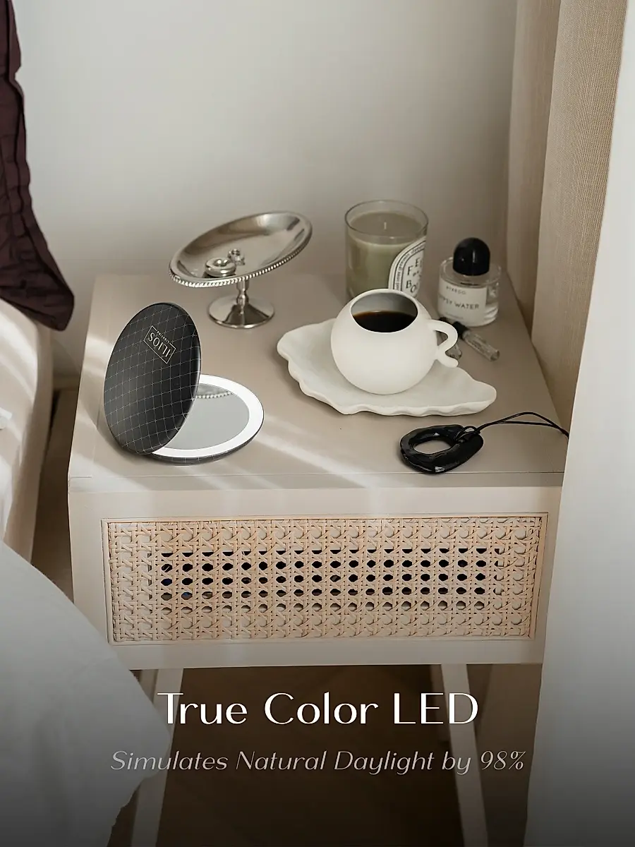 Ilios LED Compact Makeup Mirror | Thumbnail 4 Ilios LED Compact Makeup Mirror | Thumbnail 4