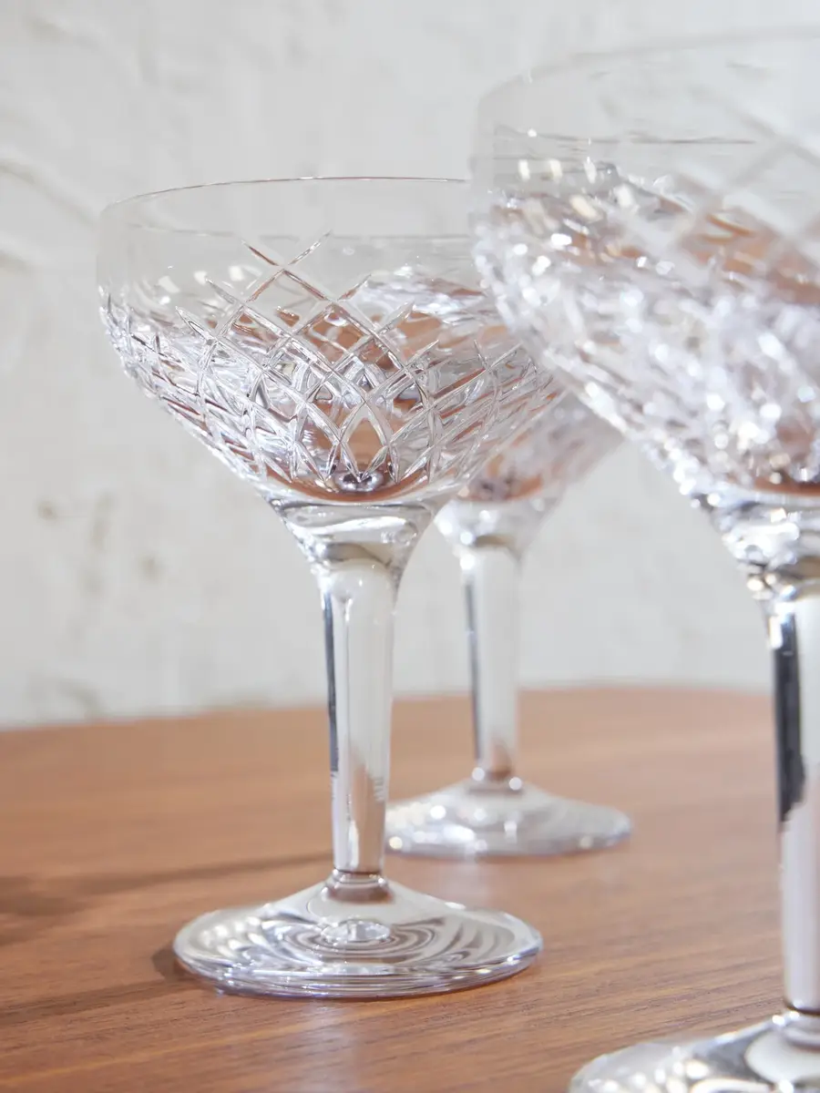 Soho Home Barwell Set of Four Crystal Champagne Glasses - Men | Thumbnail 3 Soho Home Barwell Set of Four Crystal Champagne Glasses - Men | Thumbnail 3