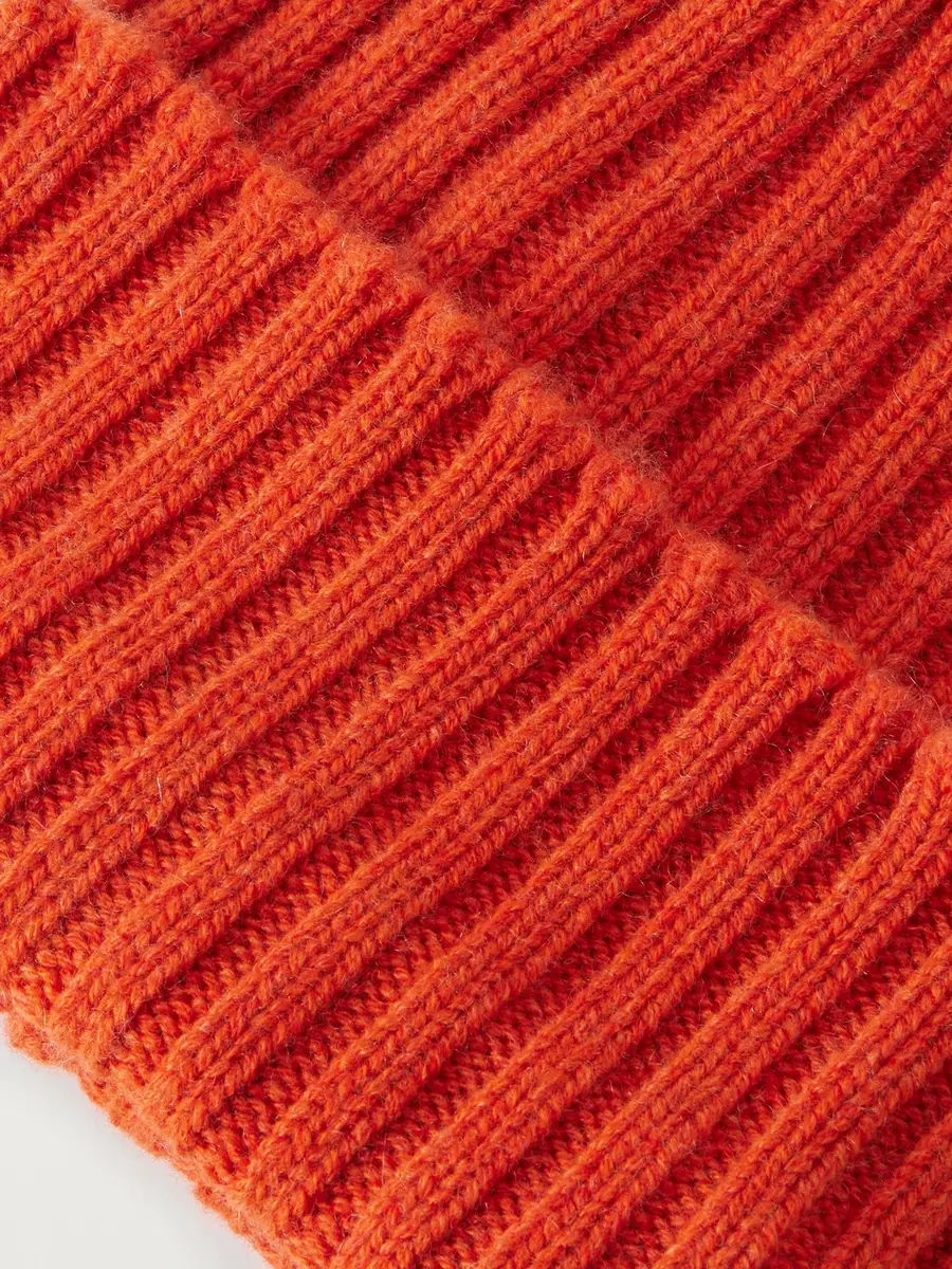 Thom Sweeney Ribbed Cashmere Beanie - Men | Thumbnail 4 Thom Sweeney Ribbed Cashmere Beanie - Men | Thumbnail 4