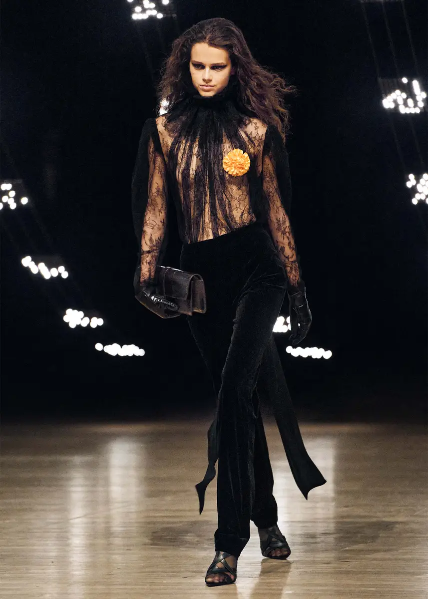 Khaite Bonnie Top In Black Lace | Thumbnail 7