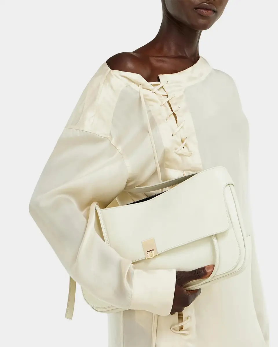 Ferragamo Cara Medium Leather Shoulder Bag | Thumbnail 2 Ferragamo Cara Medium Leather Shoulder Bag | Thumbnail 2