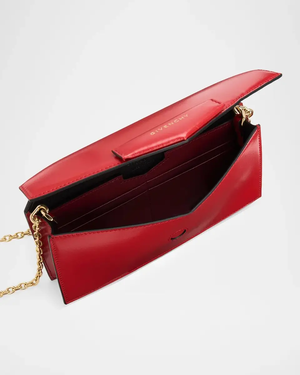 Givenchy Antigona Box Leather Wallet on Chain | Thumbnail 4 Givenchy Antigona Box Leather Wallet on Chain | Thumbnail 4