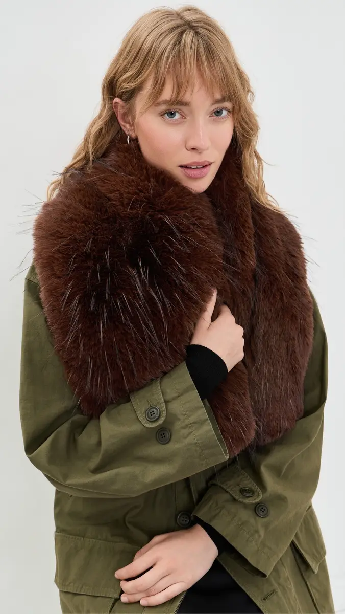 Ganni Straight Pile Faux Fur Stola | Thumbnail 2
