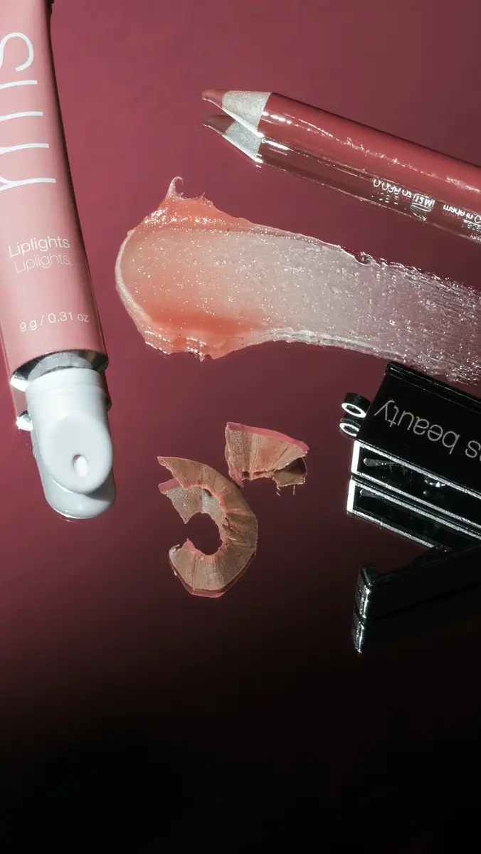 RMS Beauty The Line & Shine Kit Go Nude | Thumbnail 3 RMS Beauty The Line & Shine Kit Go Nude | Thumbnail 3