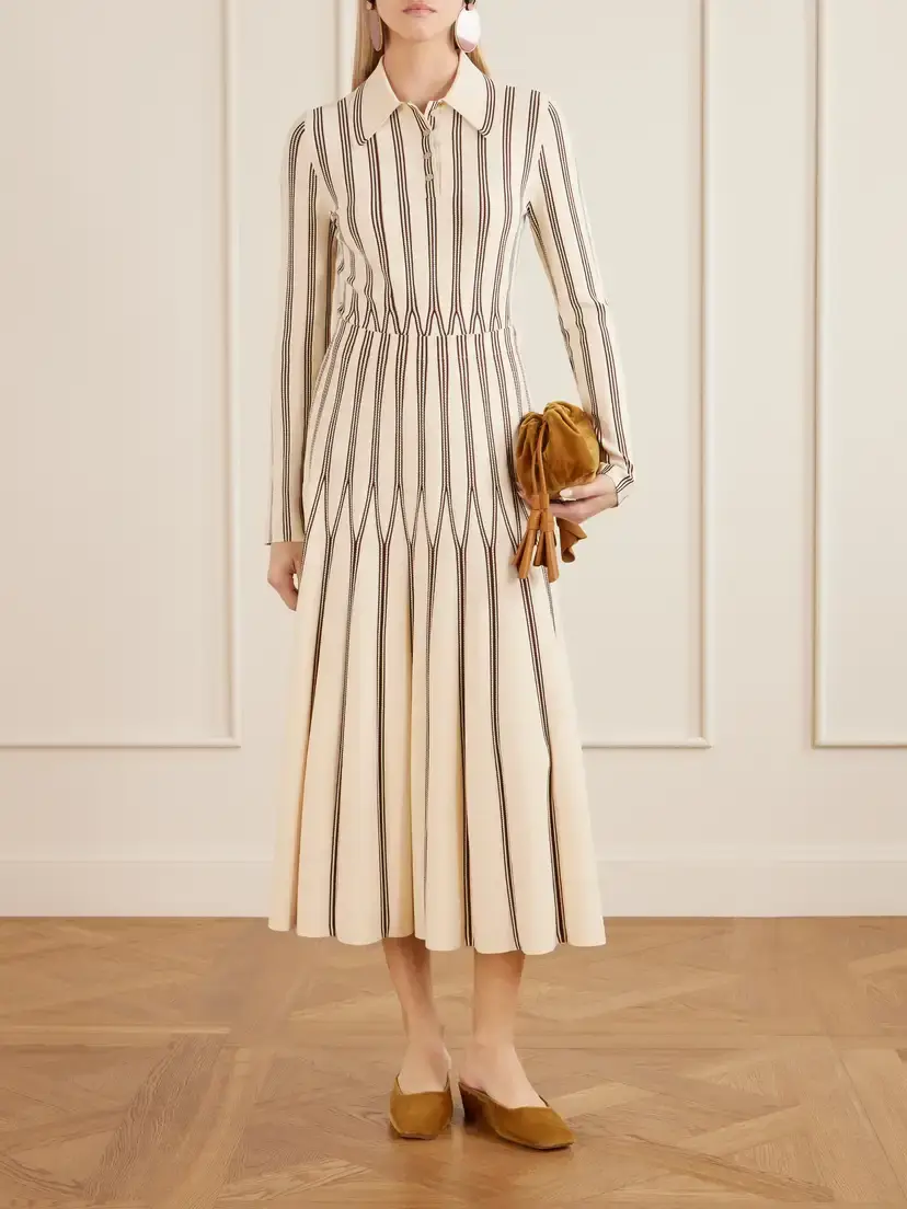Zimmermann Cloud 91 Small Leather-trimmed Velvet Clutch | Thumbnail 3 Zimmermann Cloud 91 Small Leather-trimmed Velvet Clutch | Thumbnail 3
