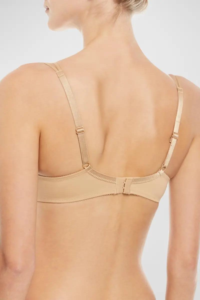 Chantelle Basic Invisible Memory Foam T-shirt Bra | Thumbnail 5