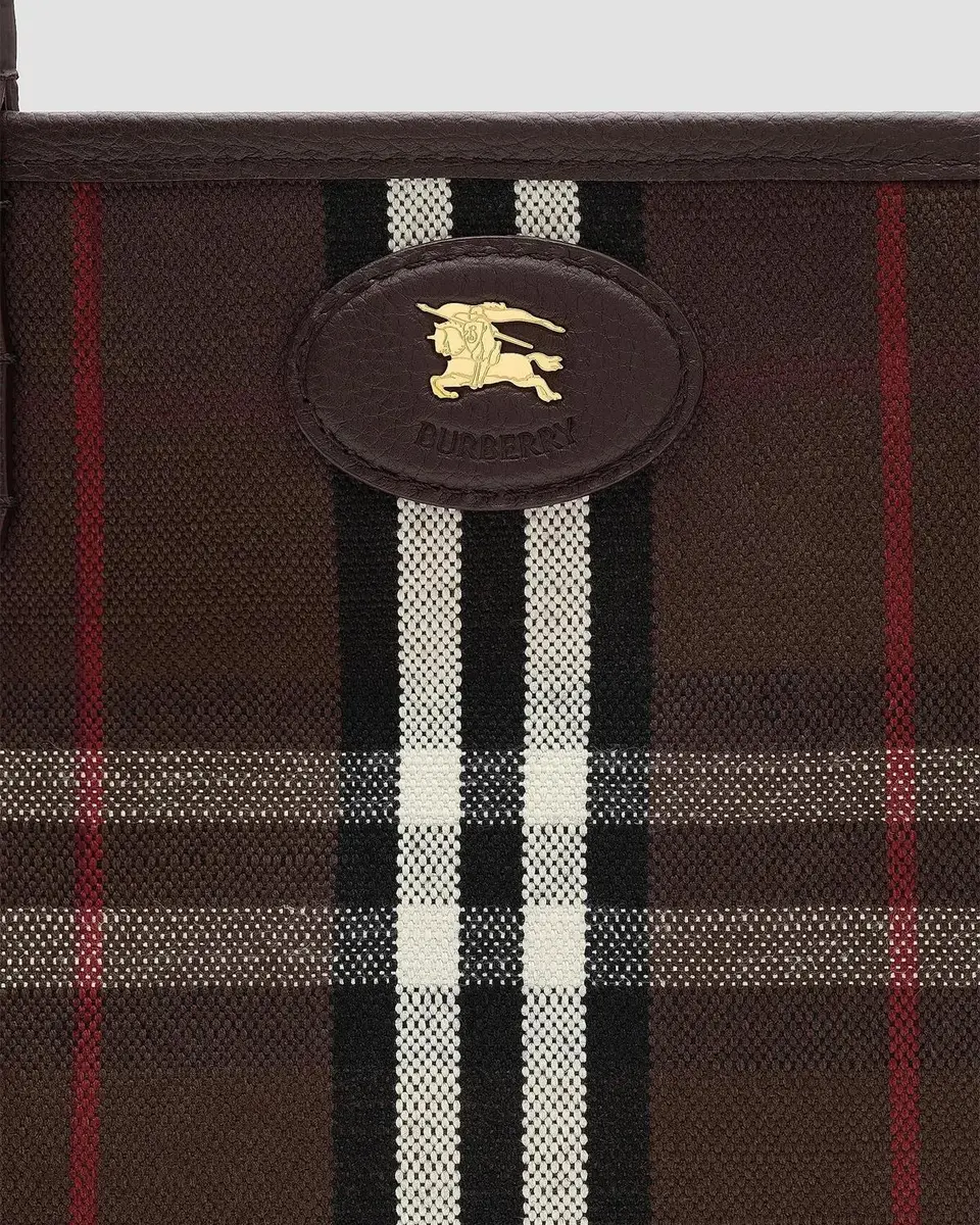 Burberry Medium Reversible Bloomsbury Tote | Thumbnail 6 Burberry Medium Reversible Bloomsbury Tote | Thumbnail 6