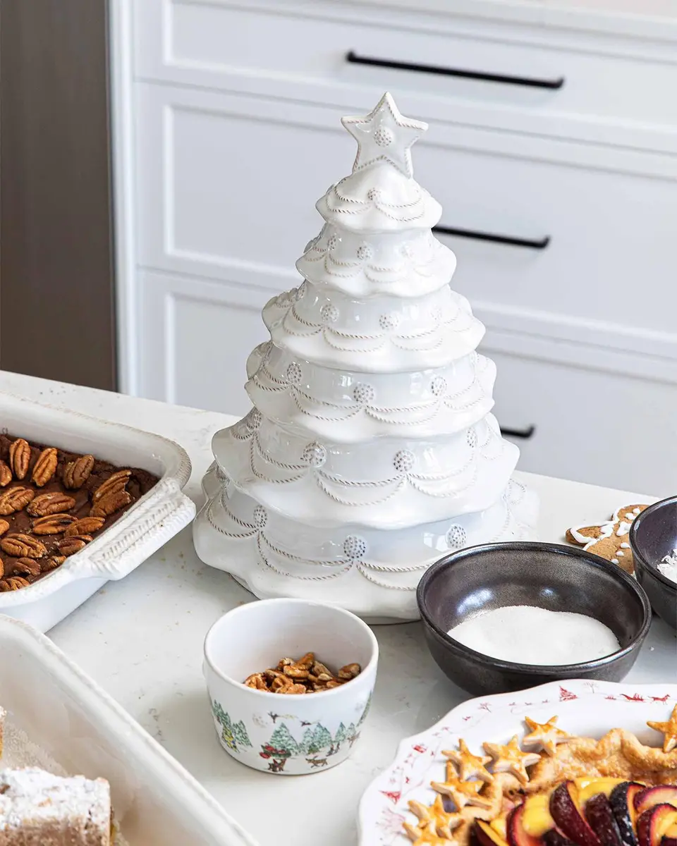 Juliska Berry & Thread Christmas Tree Cookie Jar with Lid - Whitewash | Thumbnail 5 Juliska Berry & Thread Christmas Tree Cookie Jar with Lid - Whitewash | Thumbnail 5